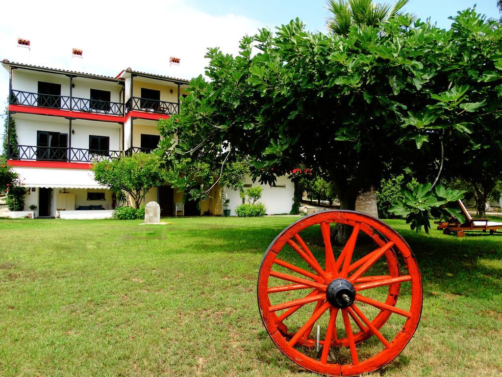 Apartments Karpetis A Green Paradise Psakoudia Exterior photo