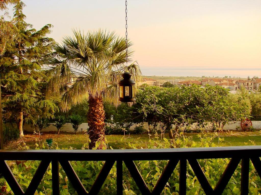 Apartments Karpetis A Green Paradise Psakoudia Room photo