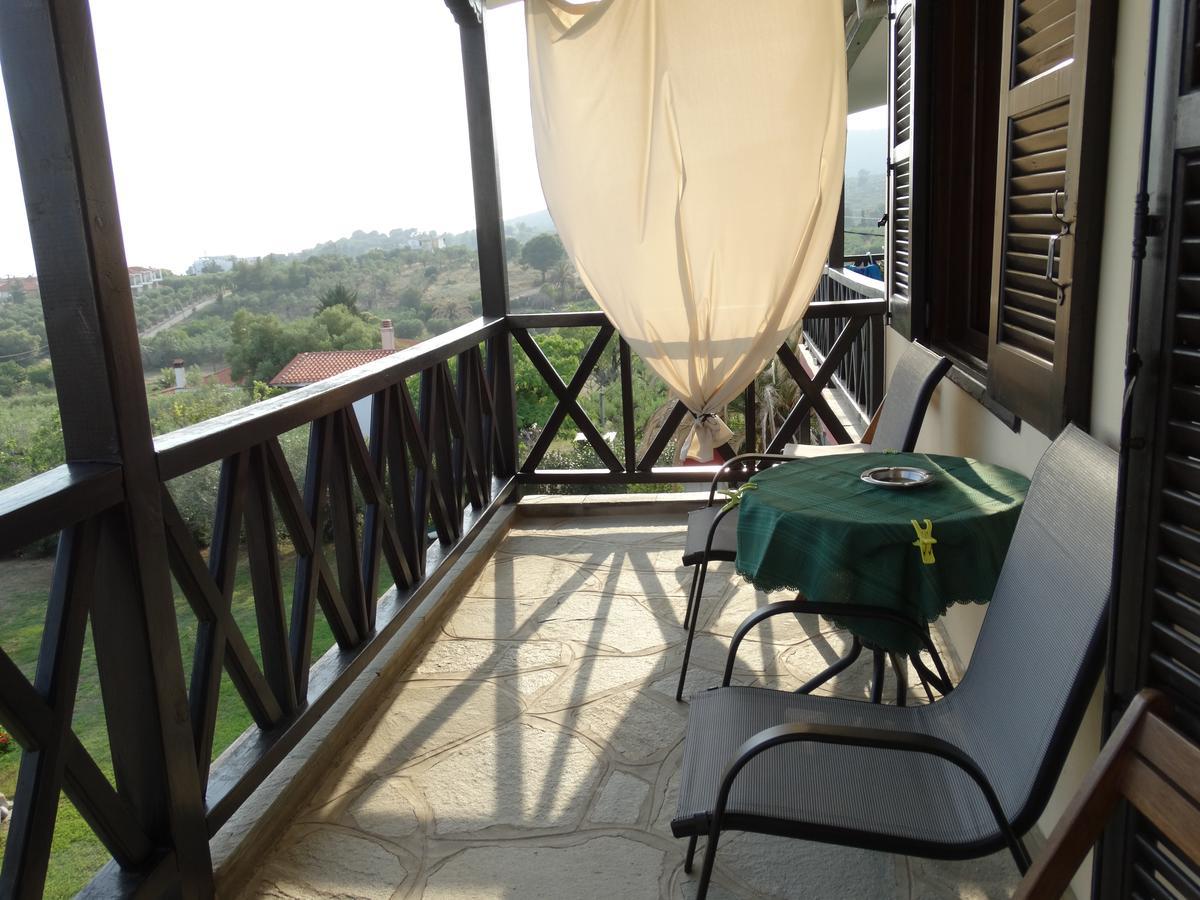 Apartments Karpetis A Green Paradise Psakoudia Exterior photo