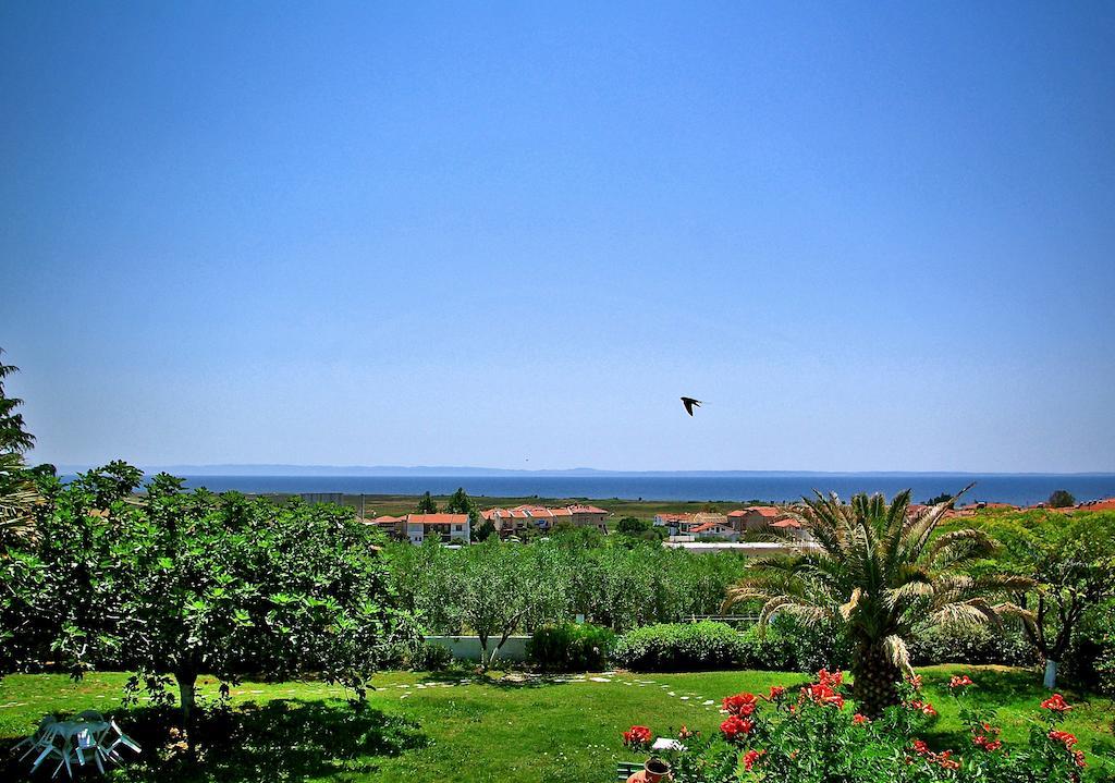 Apartments Karpetis A Green Paradise Psakoudia Exterior photo